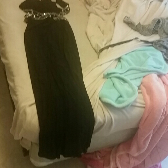 Prom dress - Picture 2 of 3